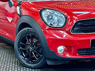 Used 2016 MINI Countryman Cooper Blazing Red - Interior and Exterior details 11