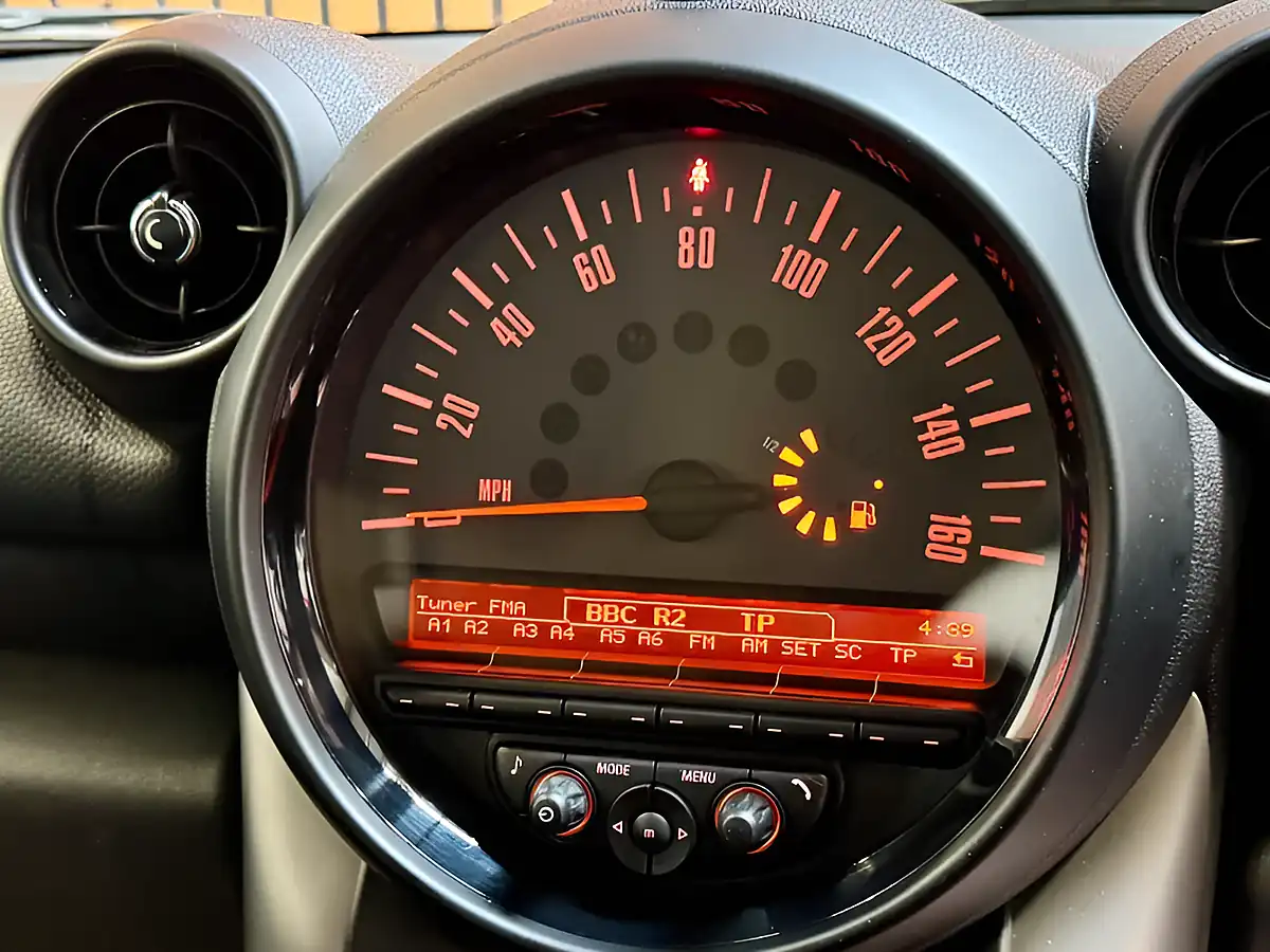 Used 2016 MINI Countryman Cooper Blazing Red - Interior and Exterior details 14
