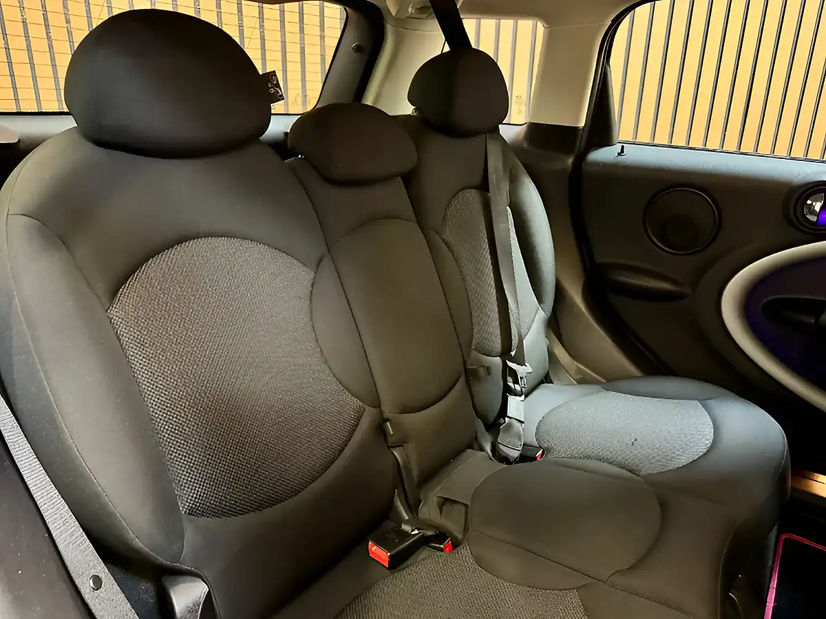 Used 2016 MINI Countryman Cooper Blazing Red - Interior and Exterior details 18