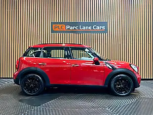 Used 2016 MINI Countryman Cooper Blazing Red - Interior and Exterior details 2