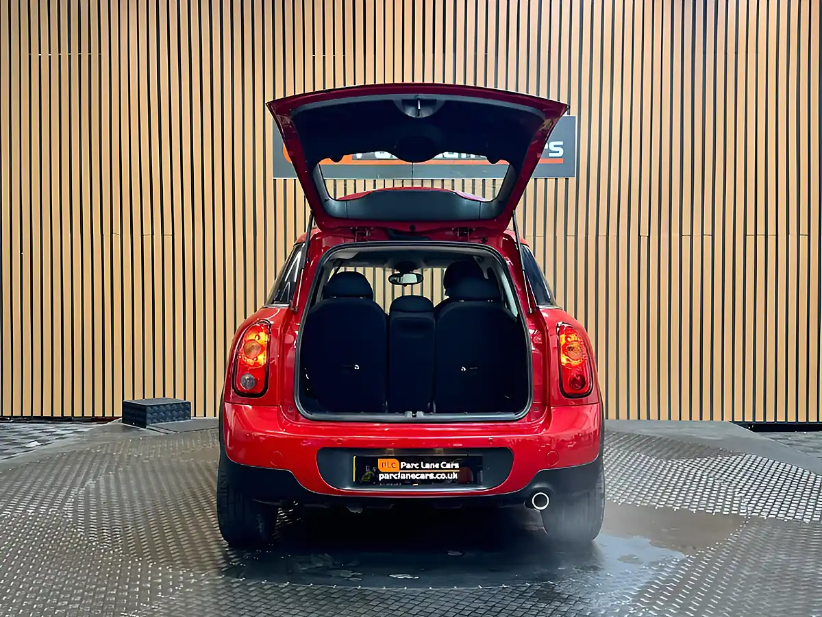 Used 2016 MINI Countryman Cooper Blazing Red - Interior and Exterior details 5