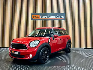 Used 2016 MINI Countryman Cooper Blazing Red - Interior and Exterior details 8