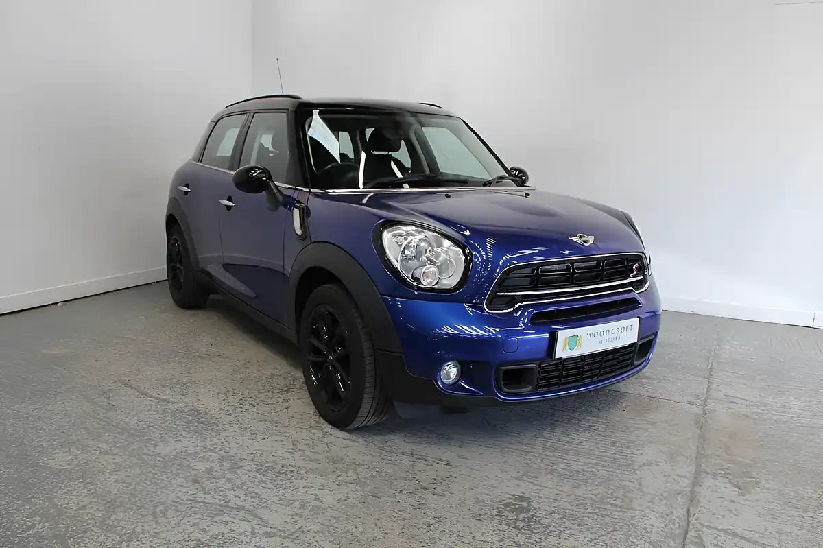 Used 2016 MINI Countryman Cooper Blue - Front View