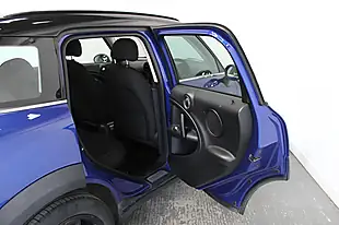 Used 2016 MINI Countryman Cooper Blue - Interior and Exterior details 12