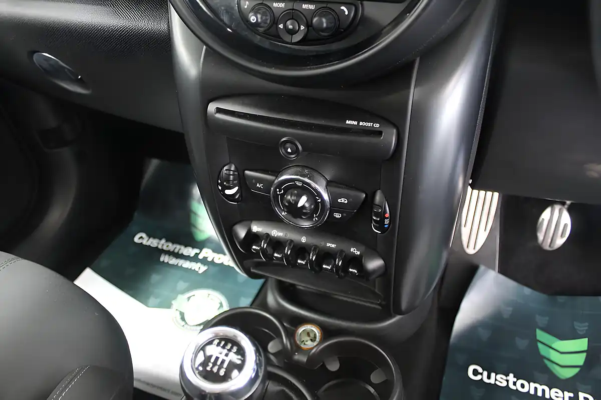 Used 2016 MINI Countryman Cooper Blue - Interior and Exterior details 15