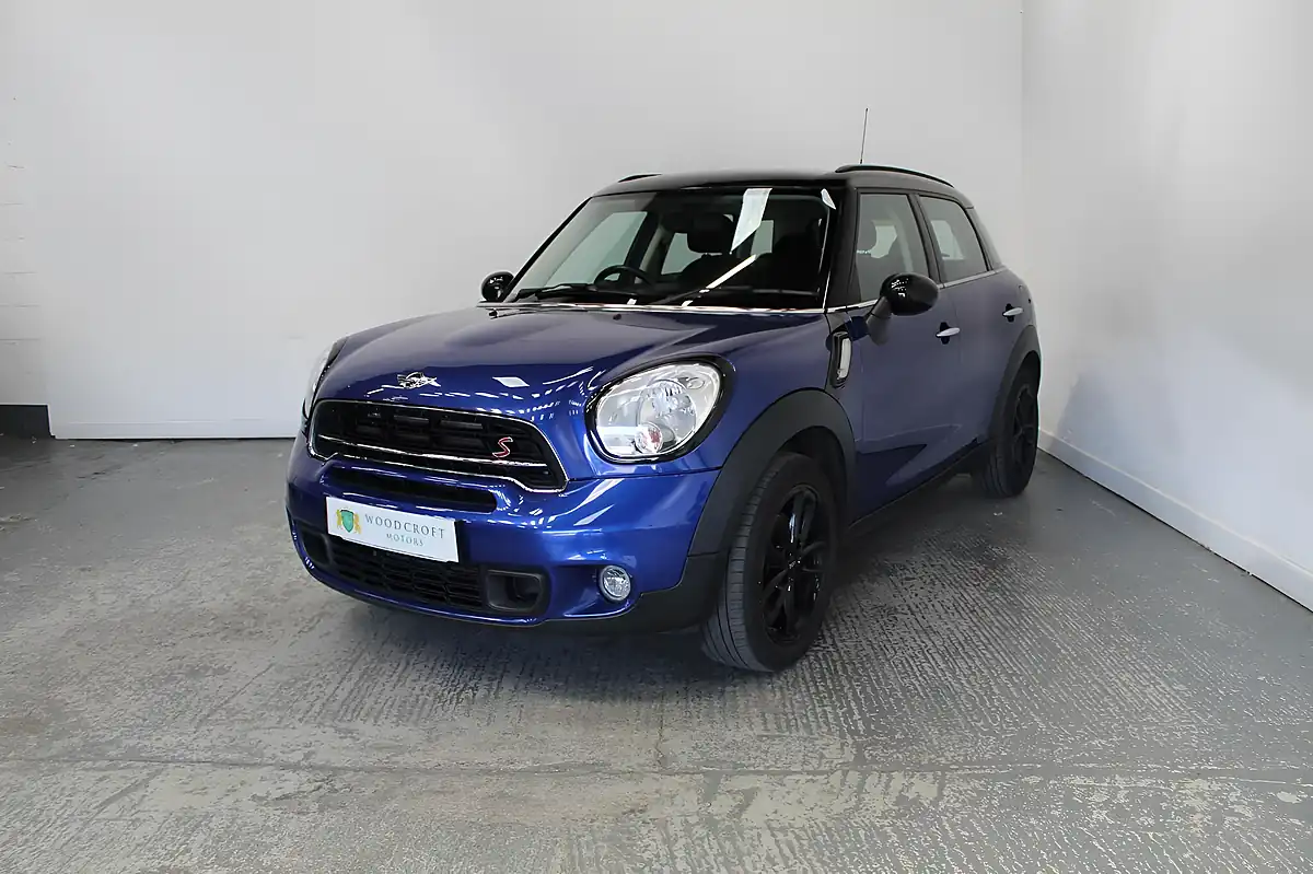 Used 2016 MINI Countryman Cooper Blue - Interior and Exterior details 2