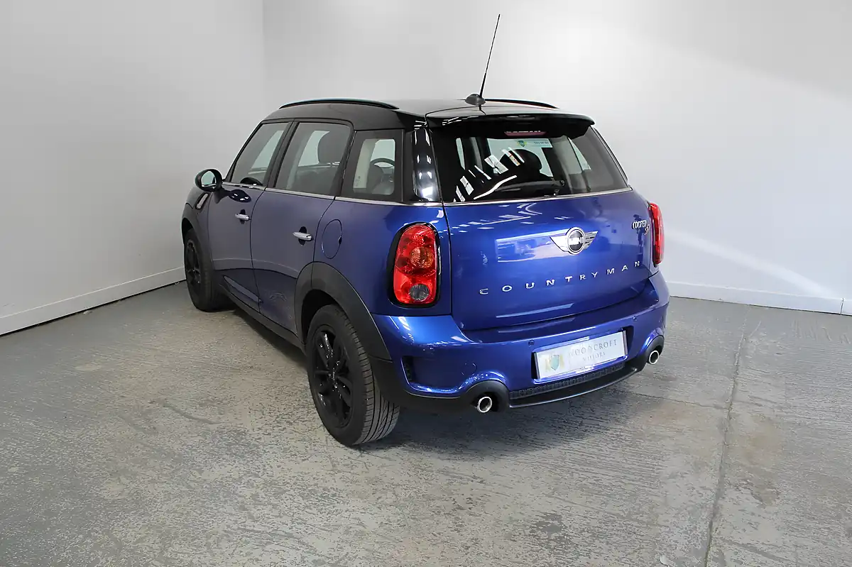 Used 2016 MINI Countryman Cooper Blue - Interior and Exterior details 5