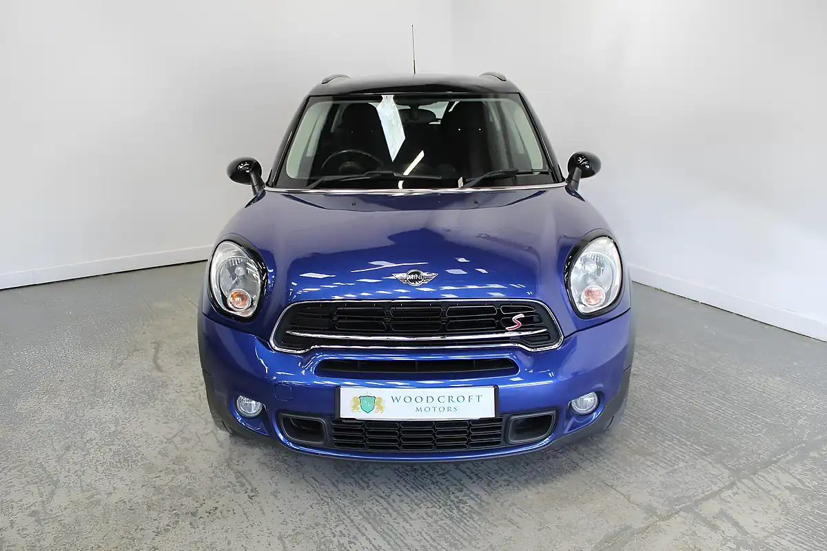 Used 2016 MINI Countryman Cooper Blue - Interior and Exterior details 9