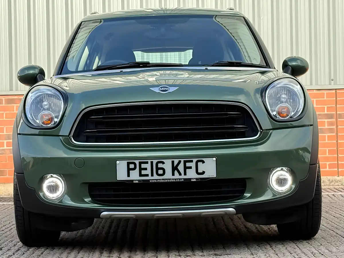 Used 2016 MINI Countryman Cooper Green - Interior and Exterior details 2