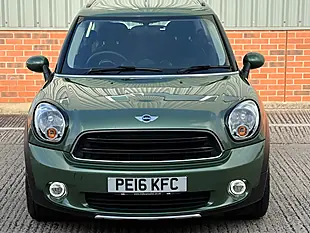 Used 2016 MINI Countryman Cooper Green - Interior and Exterior details 9