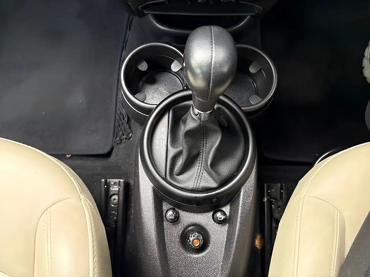 Used 2016 MINI Countryman Cooper S Black - Interior and Exterior details 18