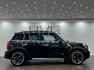 Used 2016 MINI Countryman Cooper S Black - Interior and Exterior details 10