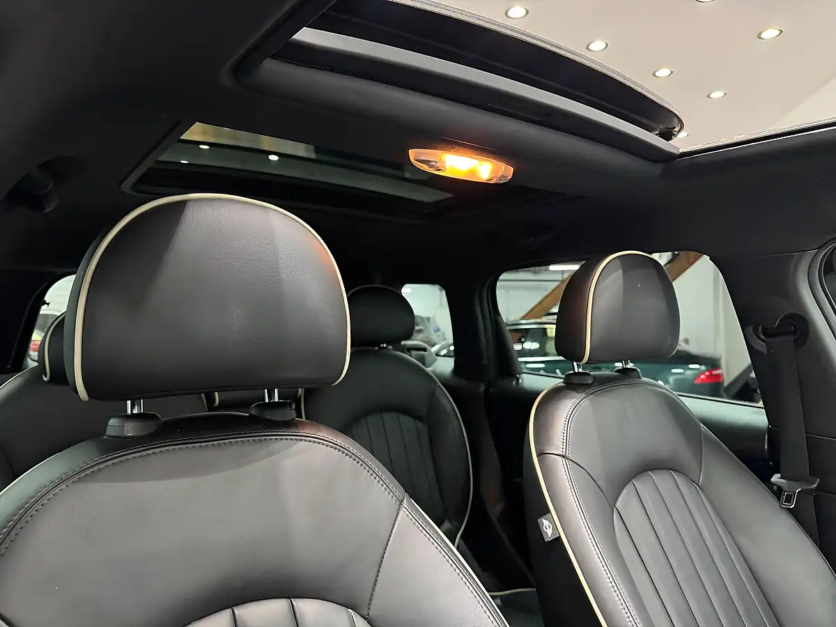Used 2016 MINI Countryman Cooper S Black - Interior and Exterior details 13