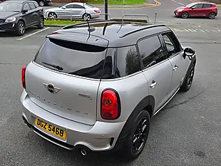 Used 2016 MINI Countryman Cooper S Crystal Silver Metallic - Interior and Exterior details 12