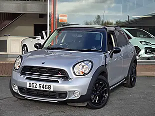 Used 2016 MINI Countryman Cooper S Crystal Silver Metallic - Interior and Exterior details 2
