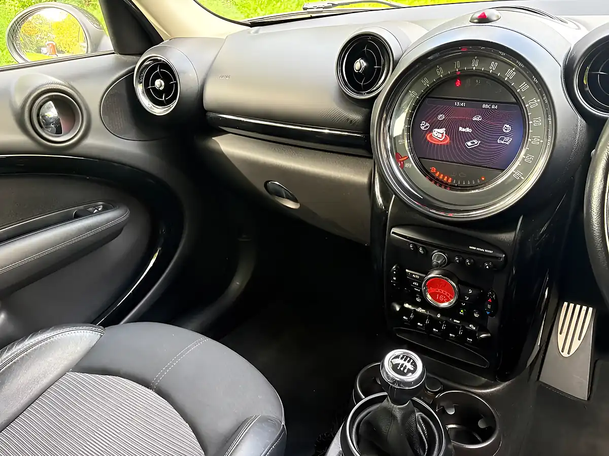 Used 2016 MINI Countryman Cooper S Grey - Interior and Exterior details 12