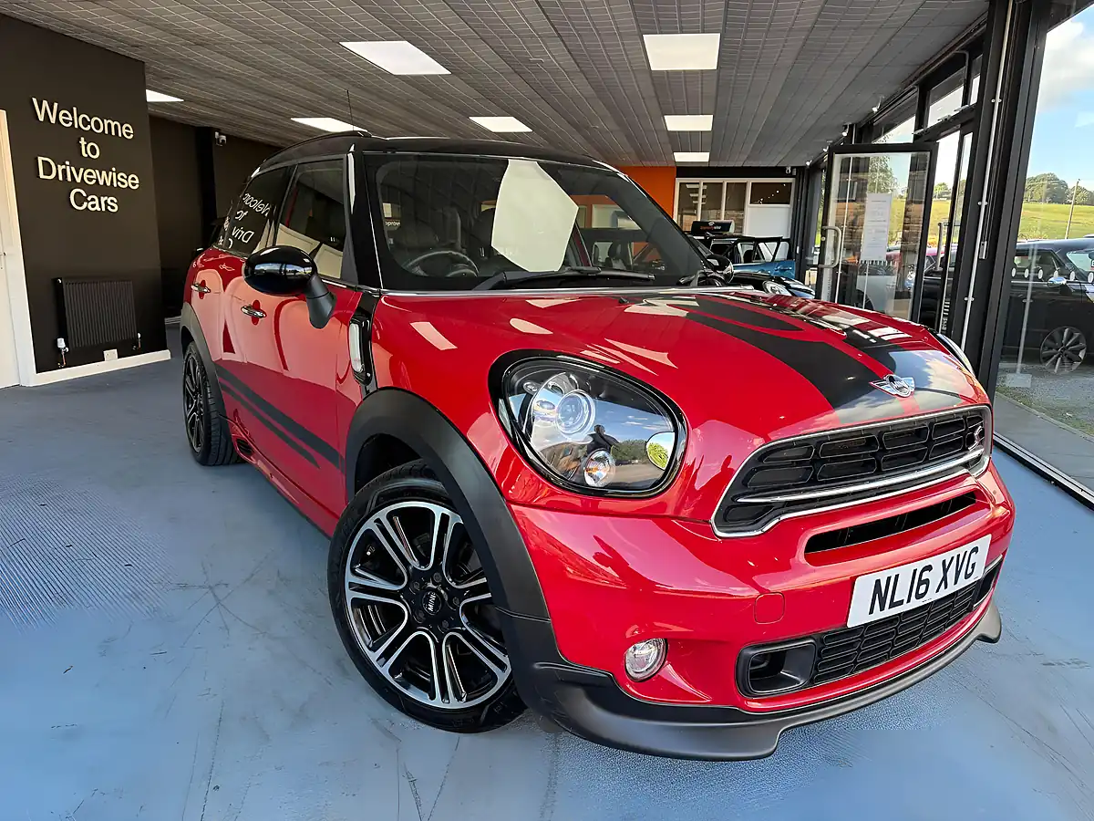 Used 2016 MINI Countryman Cooper S Red - Front View