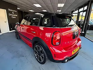 Used 2016 MINI Countryman Cooper S Red - Interior and Exterior details 7
