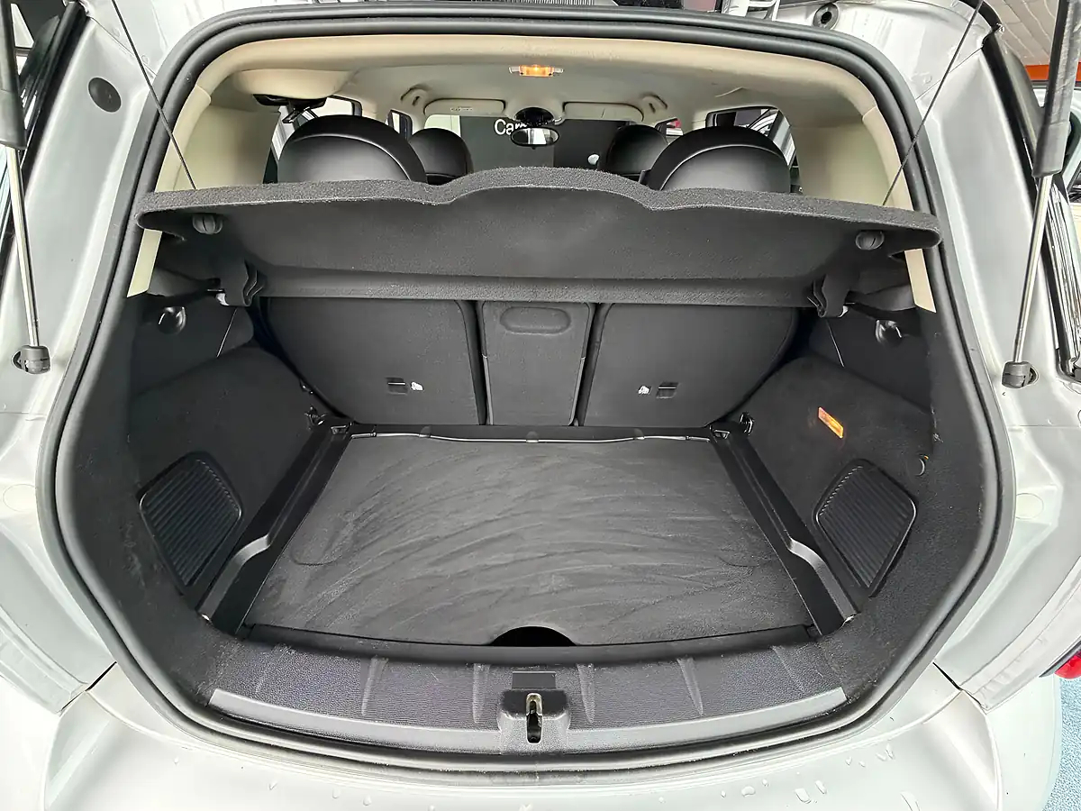 Used 2016 MINI Countryman Cooper S Silver - Interior and Exterior details 9