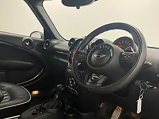 Used 2016 MINI Countryman Cooper S White - Interior and Exterior details 11