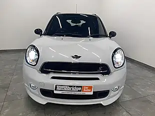 Used 2016 MINI Countryman Cooper S White - Interior and Exterior details 3