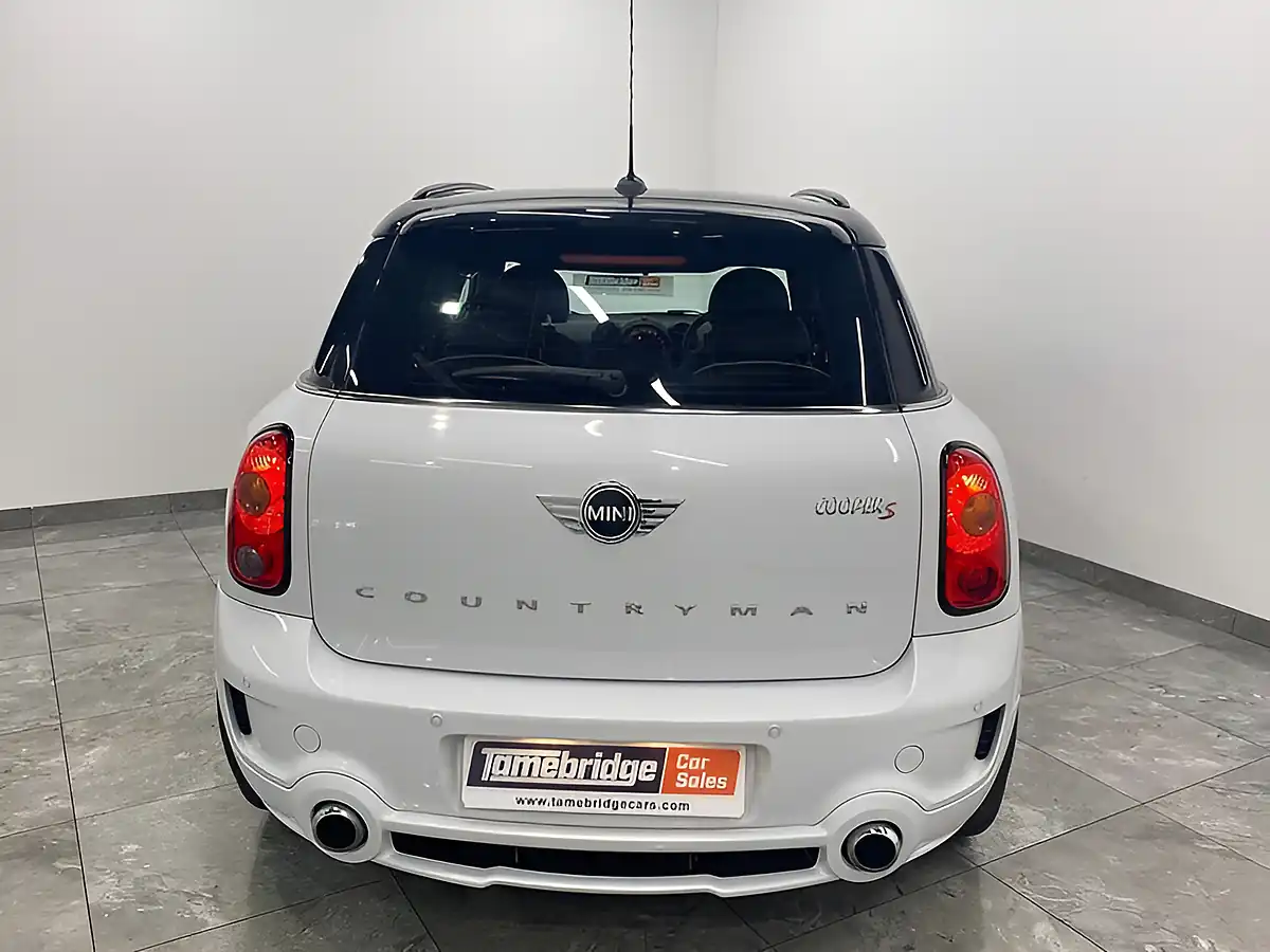 Used 2016 MINI Countryman Cooper S White - Interior and Exterior details 7