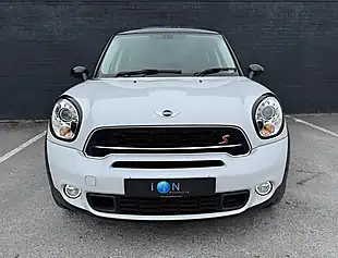 Used 2016 MINI Countryman Cooper White - Interior and Exterior details 11