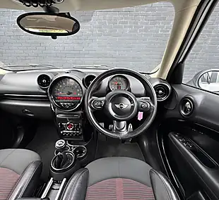 Used 2016 MINI Countryman Cooper White - Interior and Exterior details 16