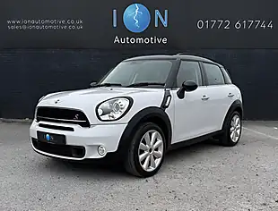 Used 2016 MINI Countryman Cooper White - Interior and Exterior details 7