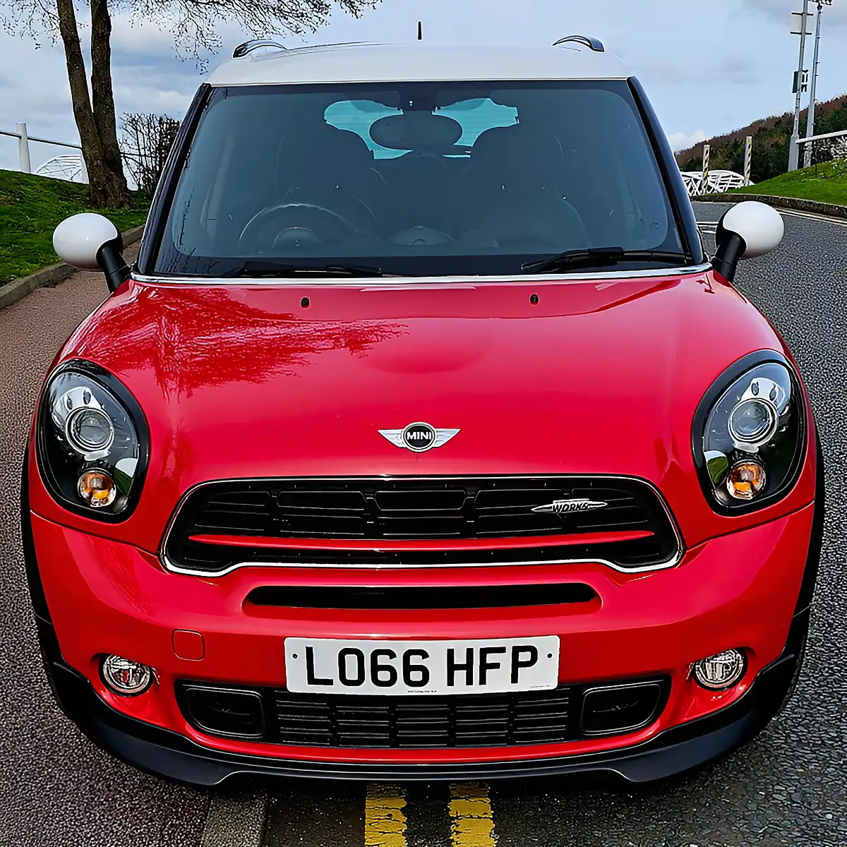 Used 2016 MINI Countryman John Cooper Works Red - Interior and Exterior details 13