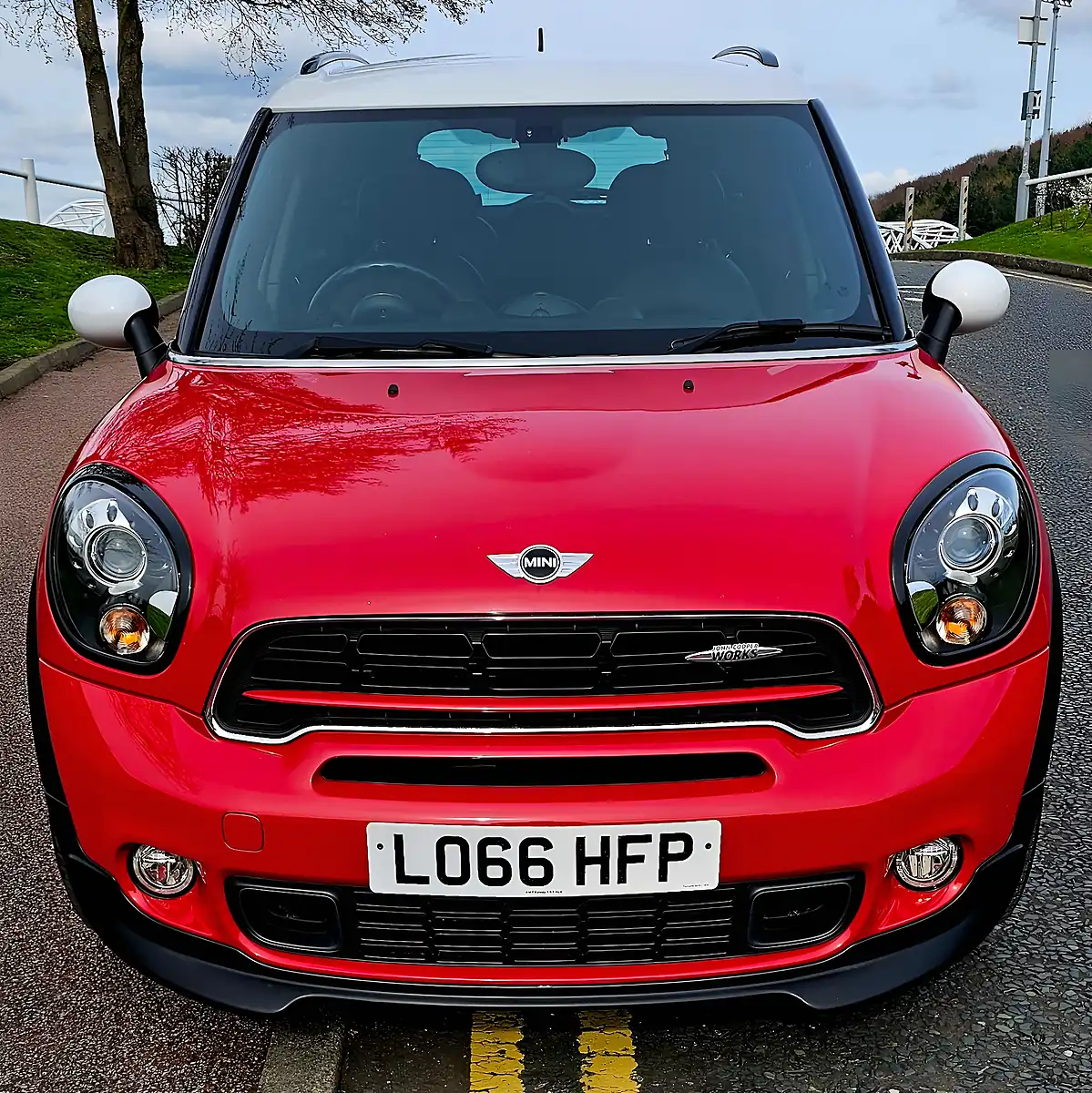 Used 2016 MINI Countryman John Cooper Works Red - Interior and Exterior details 15
