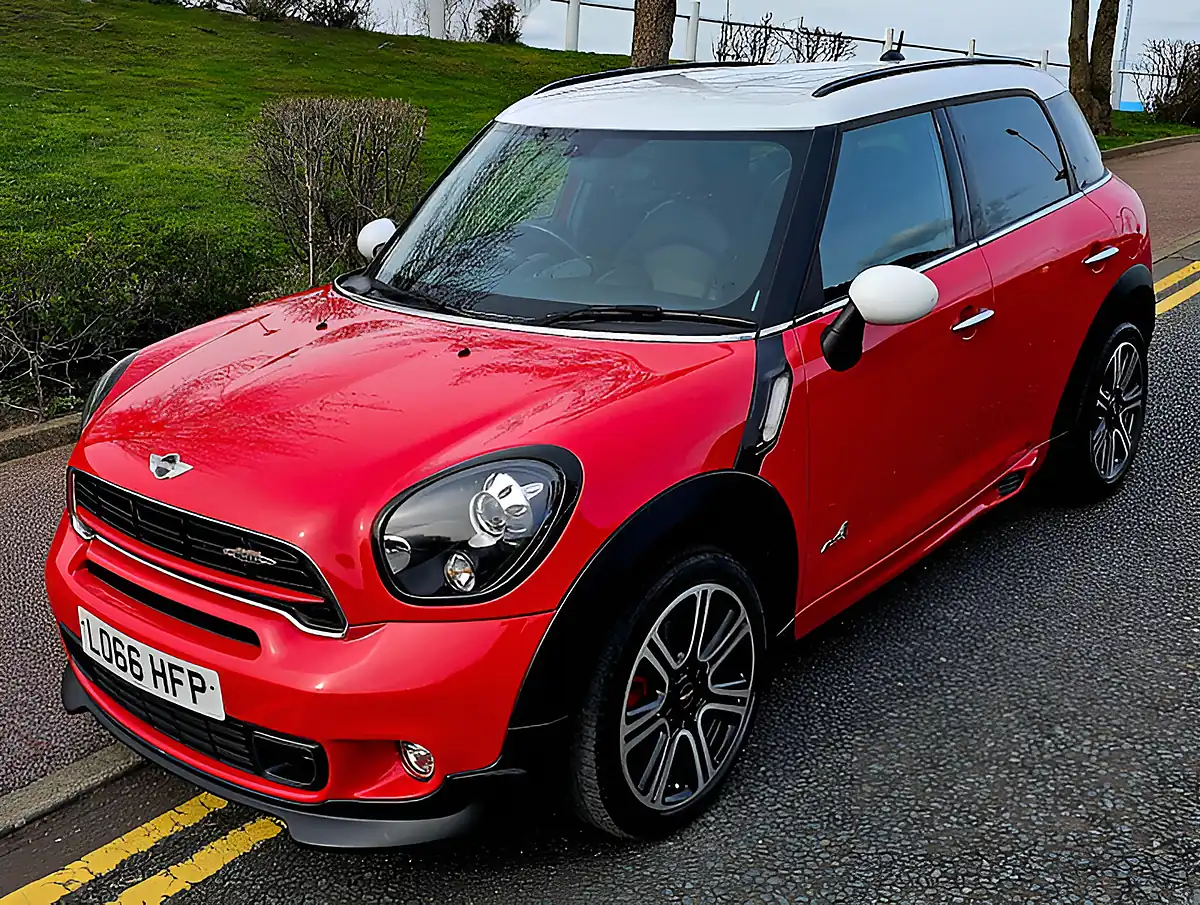 Used 2016 MINI Countryman John Cooper Works Red - Interior and Exterior details 6