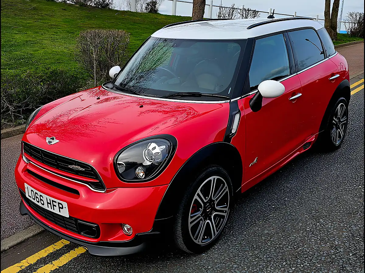 Used 2016 MINI Countryman John Cooper Works Red - Interior and Exterior details 8
