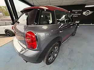 Used 2016 MINI Countryman Park Lane Grey - Interior and Exterior details 10