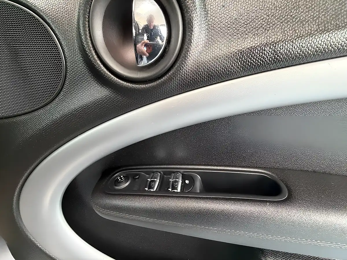 Used 2016 MINI Countryman Park Lane Grey - Interior and Exterior details 13