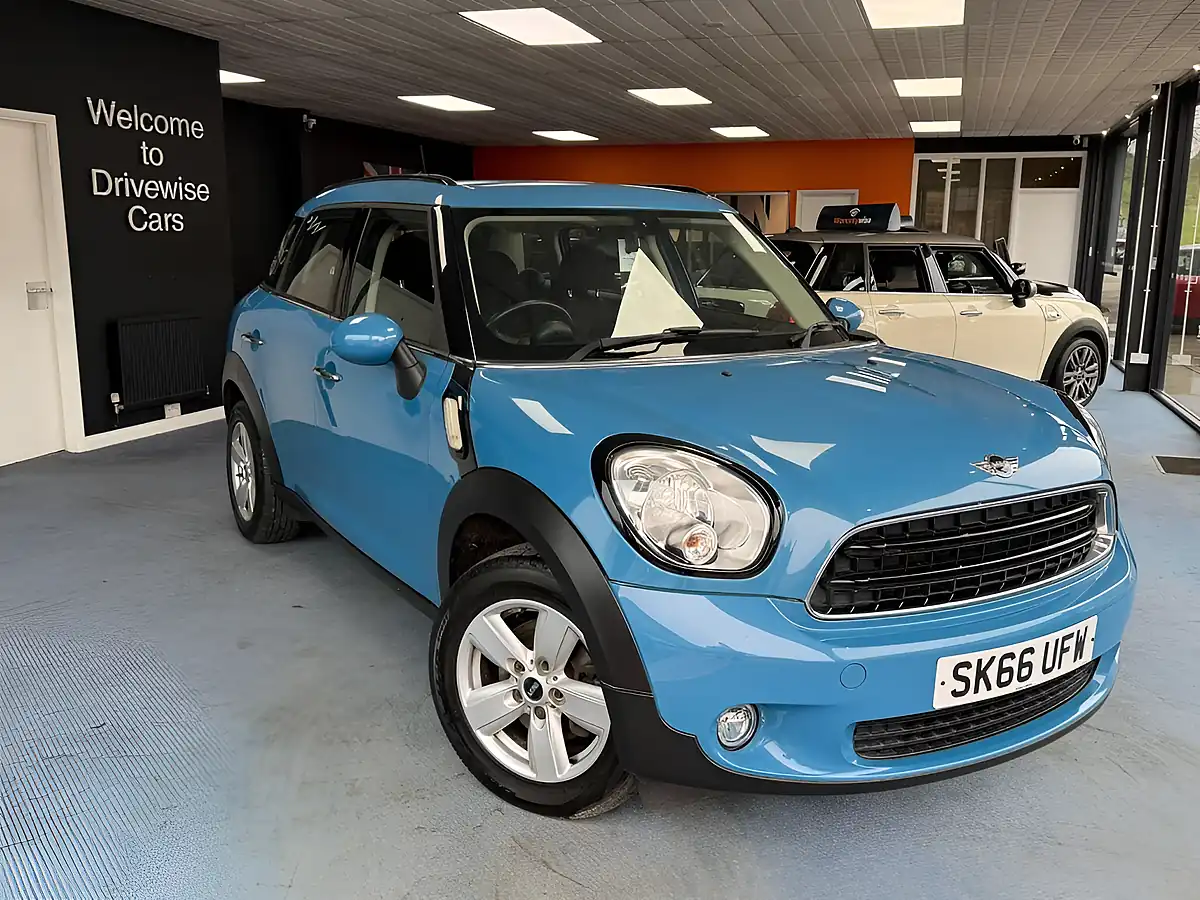 Used 2016 MINI Countryman Pepper Pack Blue - Front View