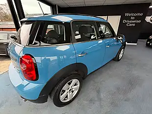 Used 2016 MINI Countryman Pepper Pack Blue - Interior and Exterior details 9
