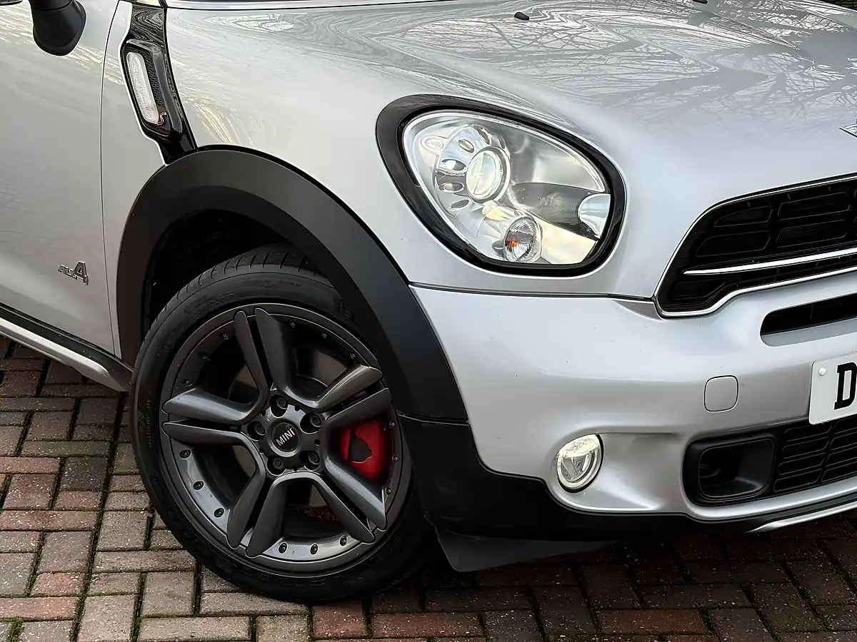 Used 2016 MINI Countryman Steptronic ALL4 Euro 5 Silver - Interior and Exterior details 11
