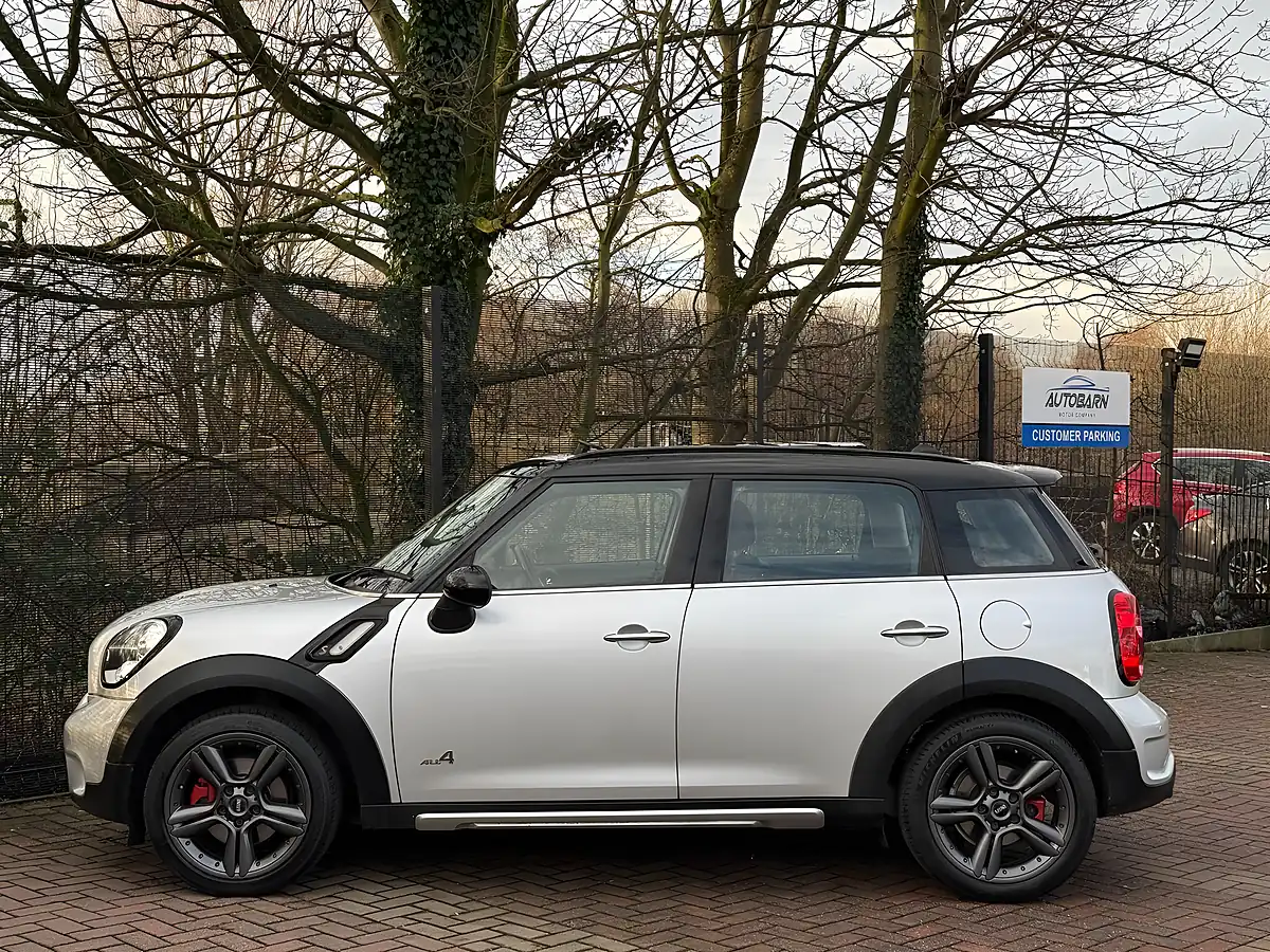 Used 2016 MINI Countryman Steptronic ALL4 Euro 5 Silver - Interior and Exterior details 6