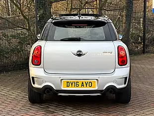 Used 2016 MINI Countryman Steptronic ALL4 Euro 5 Silver - Interior and Exterior details 8