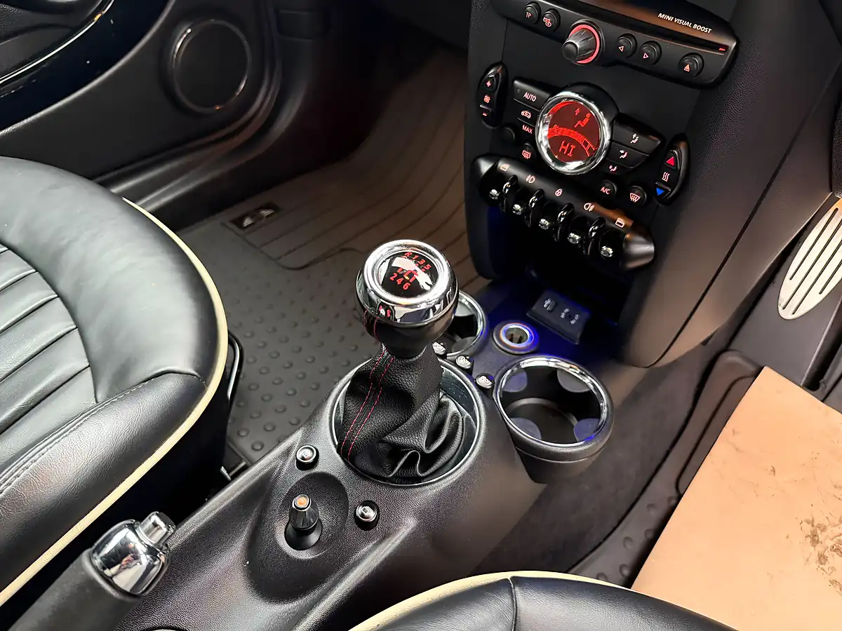 Used 2016 MINI Coupe Cooper Black - Interior and Exterior details 13