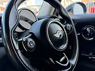Used 2016 MINI Hatch Chili Ii Pack Pepper White - Interior and Exterior details 16