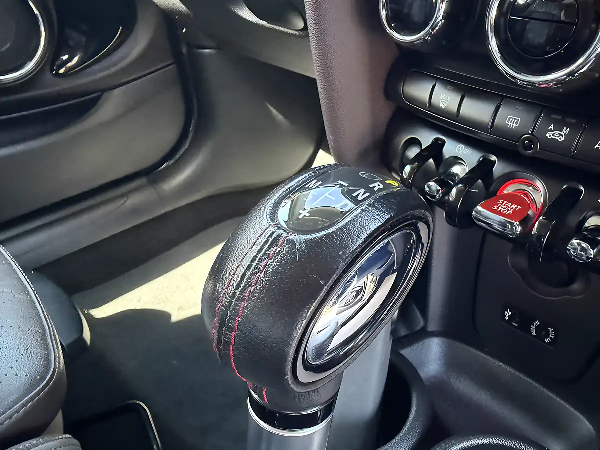 Used 2016 MINI Hatch Chili Ii Pack Pepper White - Interior and Exterior details 20