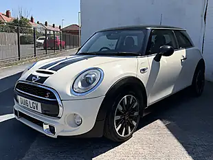 Used 2016 MINI Hatch Chili Ii Pack Pepper White - Interior and Exterior details 3