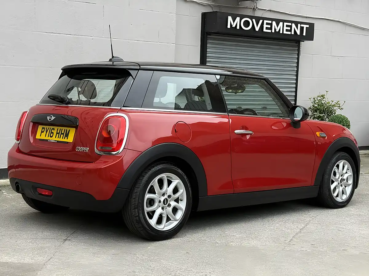 Used 2016 MINI Hatch Cooper 3-Door Red - Interior and Exterior details 4