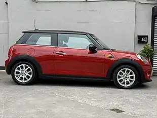 Used 2016 MINI Hatch Cooper 3-Door Red - Interior and Exterior details 5