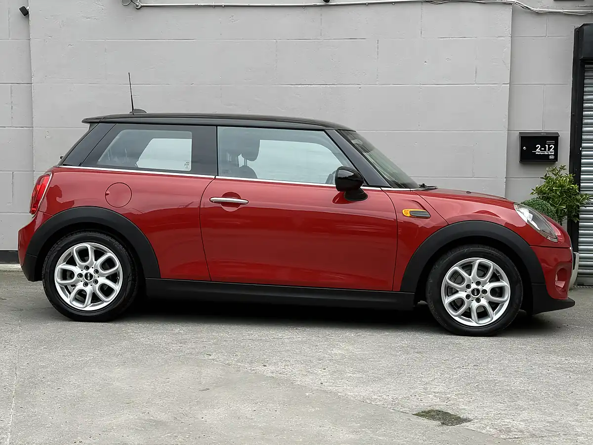 Used 2016 MINI Hatch Cooper 3-Door Red - Interior and Exterior details 5