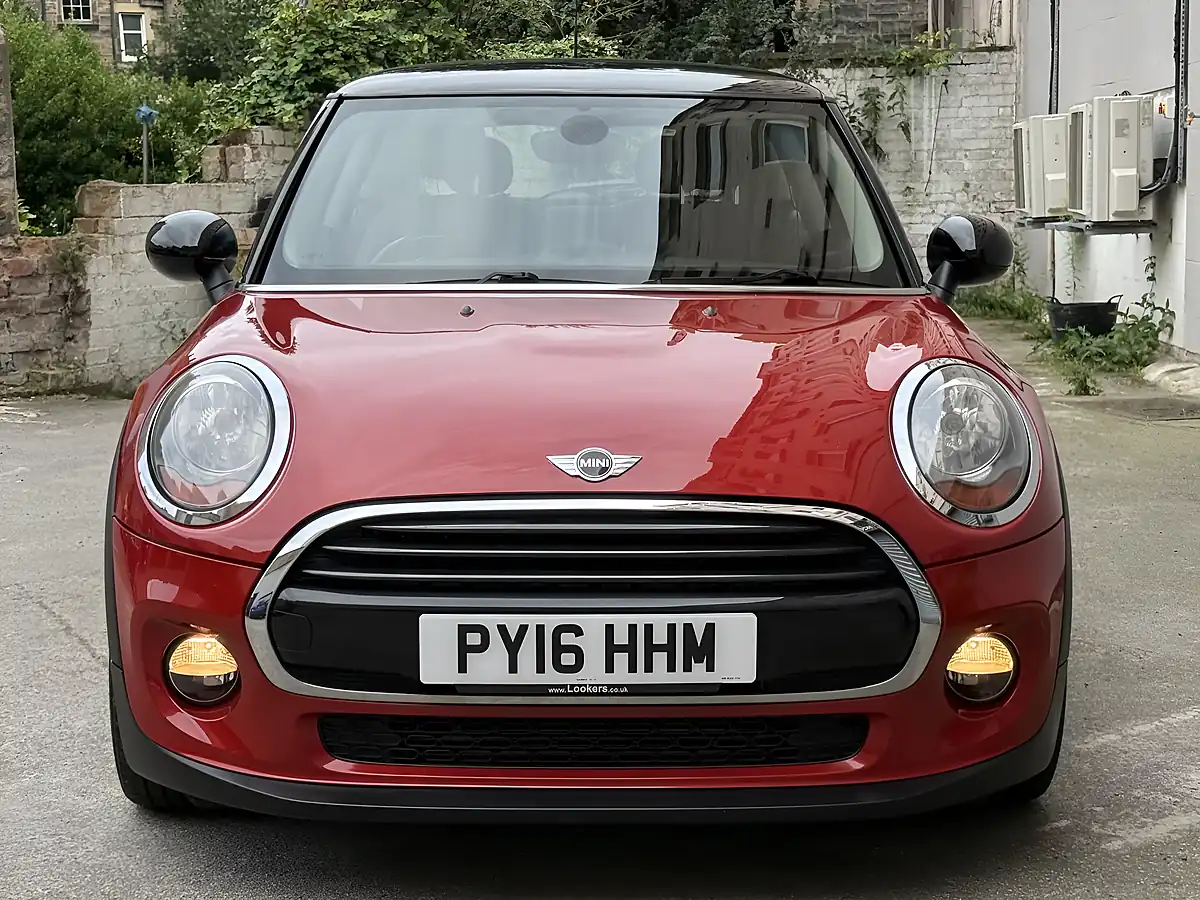 Used 2016 MINI Hatch Cooper 3-Door Red - Interior and Exterior details 7