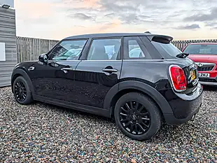 Used 2016 MINI Hatch Cooper Black - Interior and Exterior details 11