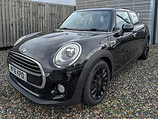 Used 2016 MINI Hatch Cooper Black - Interior and Exterior details 9